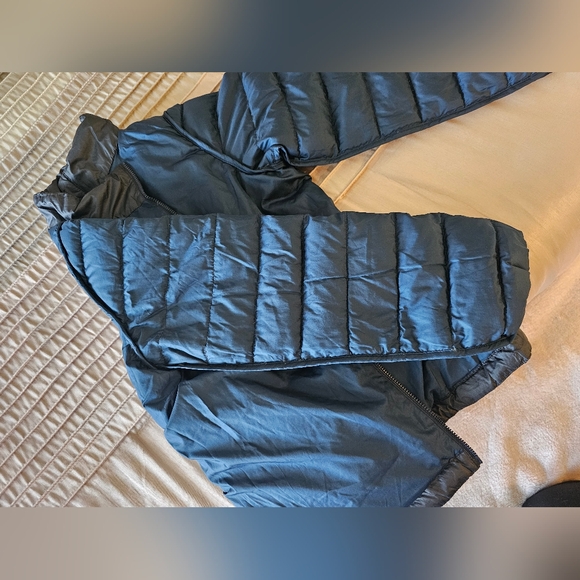 Patagonia Jacket - Children's Size 10(M) - Picture 9 of 9